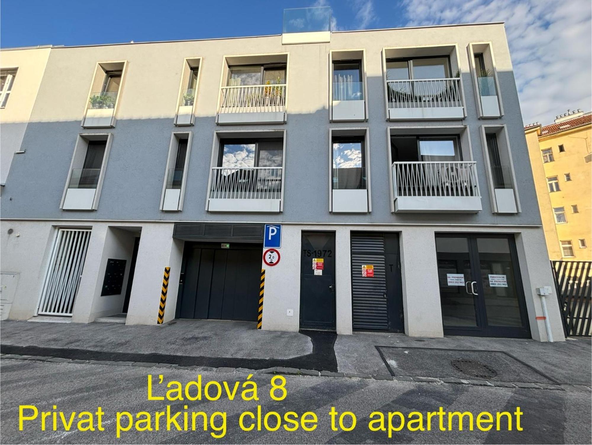 New Apartment 6 - Self Check In, Free Parking Bratislava Exterior photo